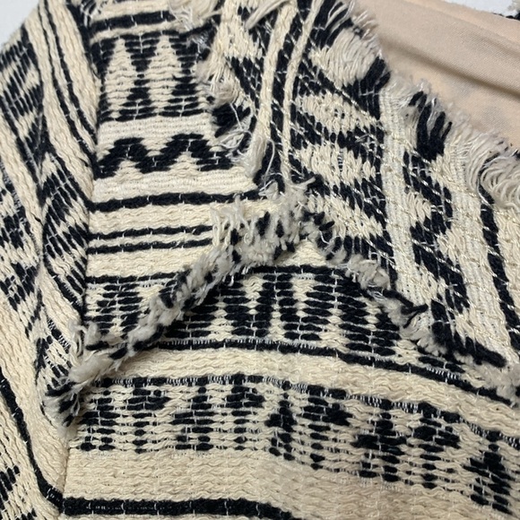 Banana Republic Black and Cream Geometric Dress - Picture 5 of 9